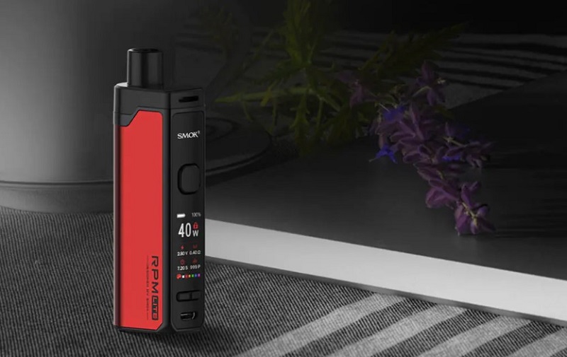 Smok rpm lite. Annotation%202020 05 20%201512. Smok rpm lite фото. Smok rpm lite-Annotation%202020 05 20%201512. картинка Smok rpm lite. картинка Annotation%202020 05 20%201512. Несмотря на карантин и пандемию коронавируса многие китайские компании перестали работать в стандартном режиме, но это не значит, что они не стали работать удаленно. Именно это в это время многие производители занялись разработкой новых девайсов и усовершенствованием имеющихся. Именно в таком формате работали специалисты компании Smok, с легкой руки которых в это время было выпущено несколько новых девайсов, среди которых можно выделить RPM Lite Kit. Этот под-мод можно смело назвать младшим братом ставших уже популярными устройств RPM40 и RPM80, причем RPM Lite Kit вобрал в себя лучшее от более мощных девайсов, но при этом он более компактный. Под-мод отлично подойдет вейперам, которые хотят получить что-то маленькое, производительное и универсальное. Smok rpm lite. Annotation%202020 05 20%201512. Smok rpm lite фото. Smok rpm lite-Annotation%202020 05 20%201512. картинка Smok rpm lite. картинка Annotation%202020 05 20%201512. Несмотря на карантин и пандемию коронавируса многие китайские компании перестали работать в стандартном режиме, но это не значит, что они не стали работать удаленно. Именно это в это время многие производители занялись разработкой новых девайсов и усовершенствованием имеющихся. Именно в таком формате работали специалисты компании Smok, с легкой руки которых в это время было выпущено несколько новых девайсов, среди которых можно выделить RPM Lite Kit. Этот под-мод можно смело назвать младшим братом ставших уже популярными устройств RPM40 и RPM80, причем RPM Lite Kit вобрал в себя лучшее от более мощных девайсов, но при этом он более компактный. Под-мод отлично подойдет вейперам, которые хотят получить что-то маленькое, производительное и универсальное.
